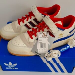 New Forum 84 Low Top Adidas 9.5 men's